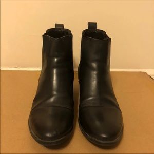 Steve Madden chelsea ankle boots booties